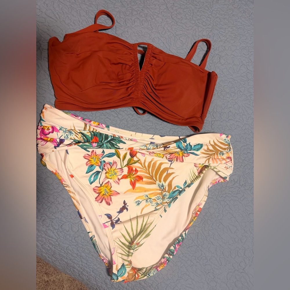 Shade & Shore White Lined Swimwear Top with Multicolor Trim